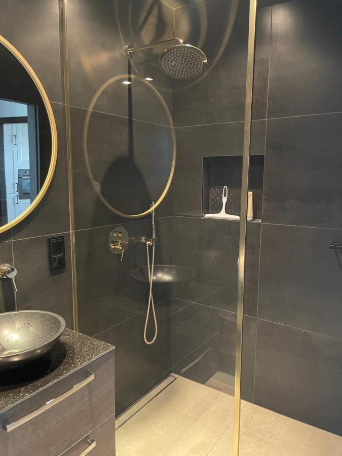 Neptun Apartament Świnoujście  Eksteriør billede