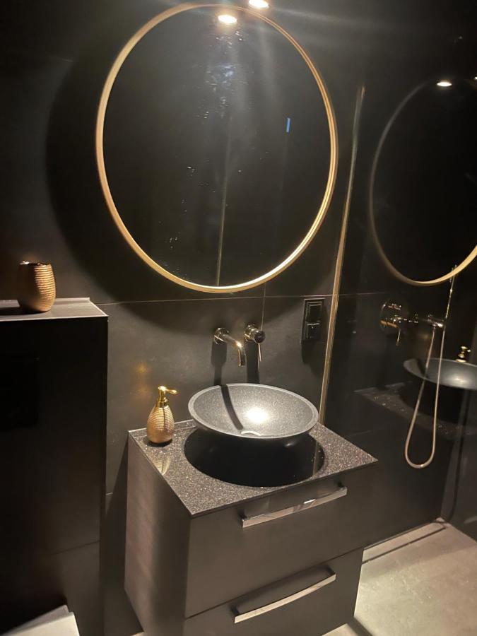 Neptun Apartament Świnoujście  Eksteriør billede